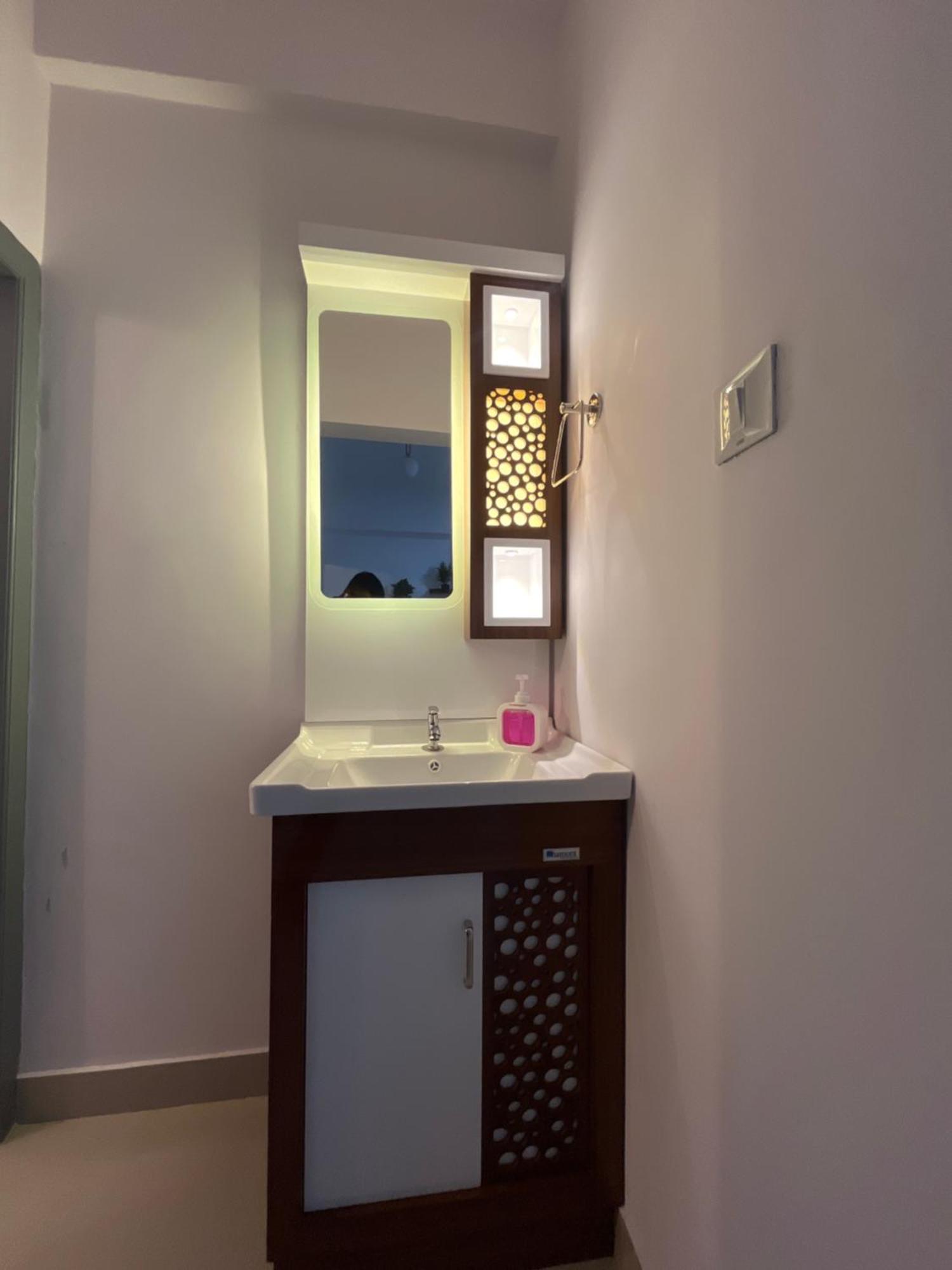 Hotel Le Marina Residency Kozhikode Exterior photo